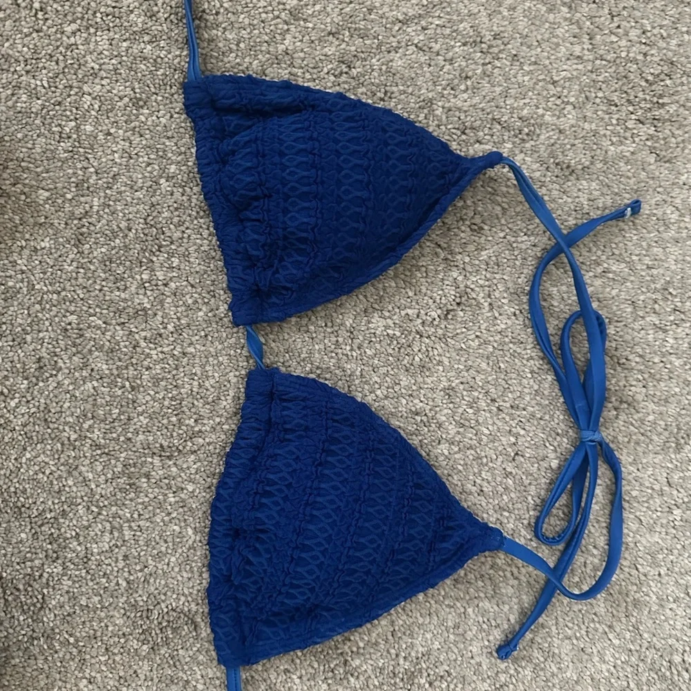 Blue Textured Bikini Set - Picture 3 of 3